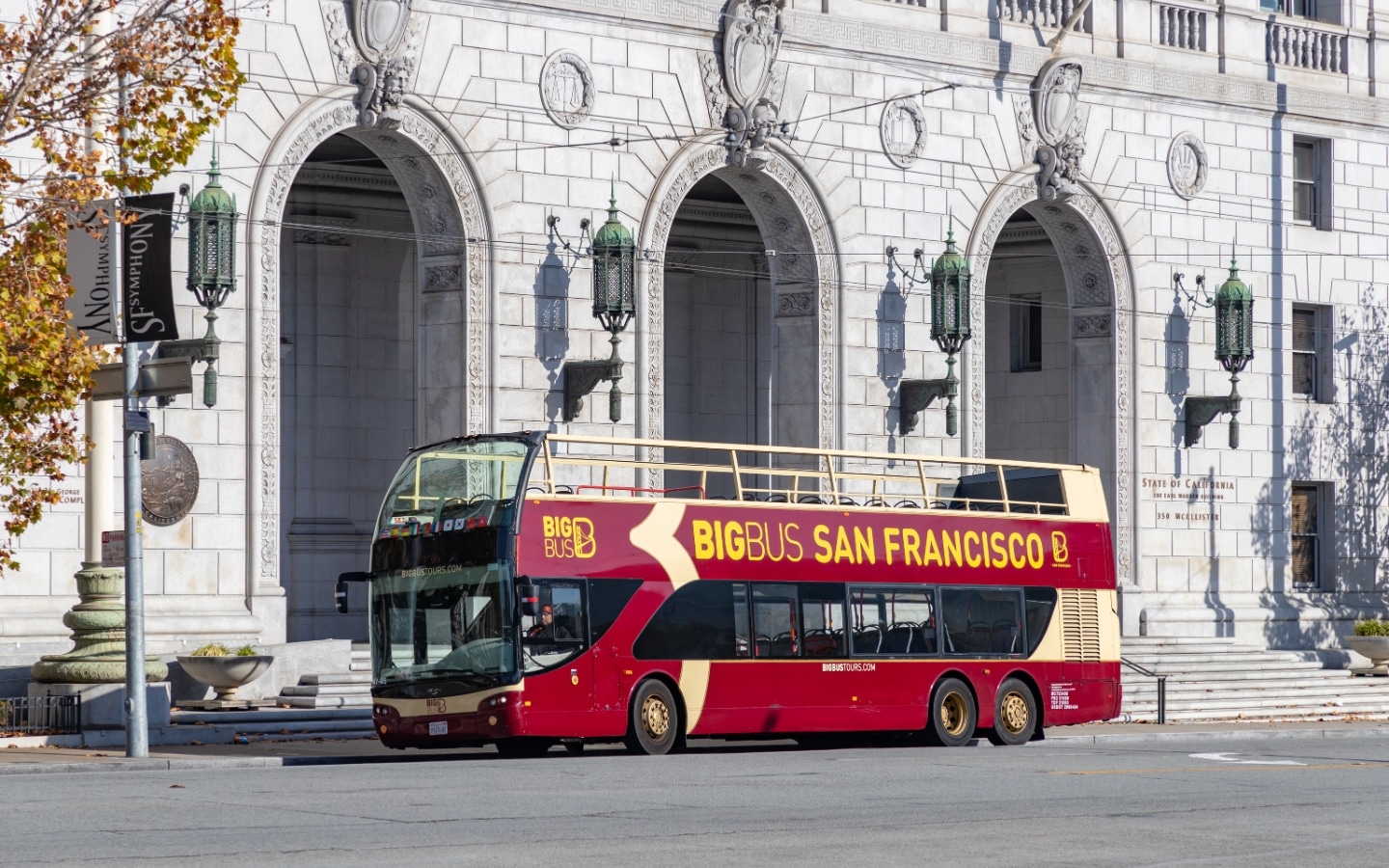 Explore SF On A Guided Tour
